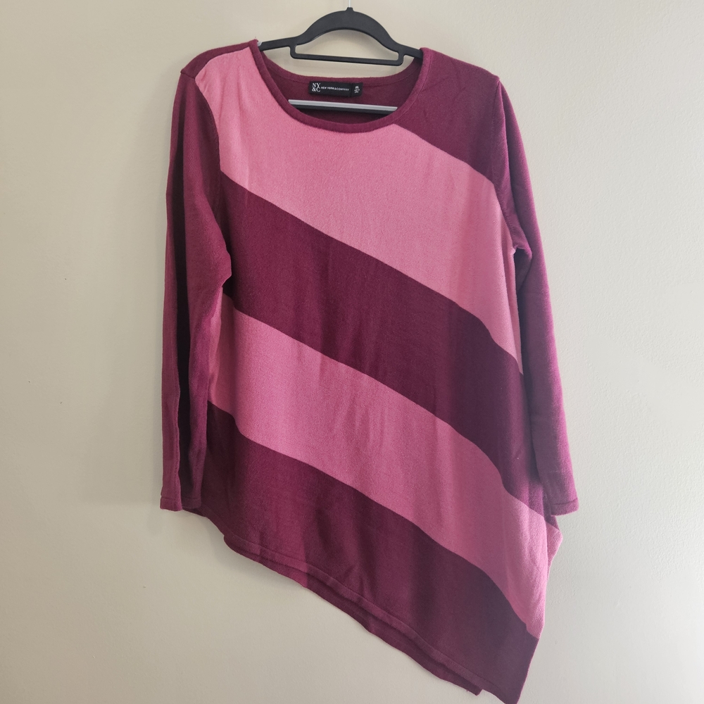 New York & Company Women's 2XL Pink and Burgundy Knit Assymetric Long Sleeve Top